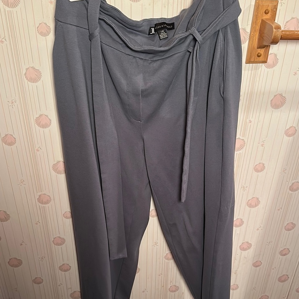 Jules & Leopold Gray High-Waisted Trousers with Tailored Fit